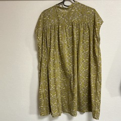 レディースロングシャツ フレンチ袖 ボタニカル柄　の画像
