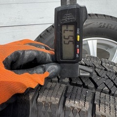 BRIDGESTONE（ブリヂストン）スタッドレスタイヤ 155/65R14 アルミホイール付き 4本セット 溝ありの画像