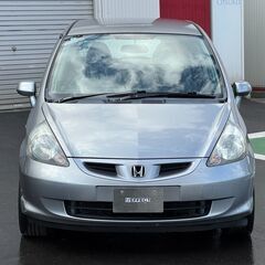 全国提携ローン！！全国納車始めました！！フィット！1.3A！特別価格コミコミ28万円！　4WD　Bカメラ　ナビ　社外AW　盗難防止システム　エアバック！の画像