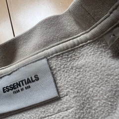 essentials スウェット の画像