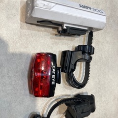 ⭕️ 自転車　LEDライト　キャットアイ　AMPP300 ラピッドミニ　セットの画像