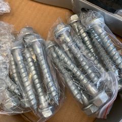 　耐震用補強金具　　グレートホルダー
新品未使用の画像