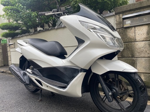 HONDA PCX JF56 バッテリー新品　タイヤ前後新品　ブレーキパッド新品　シート張り替え　オイル交換済み　