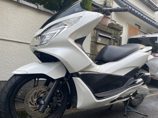 HONDA PCX JF56 バッテリー新品　タイヤ前後新品　ブレーキパッド新品　シート張り替え　オイル交換済み