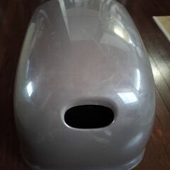 猫のドーム型トイレの画像
