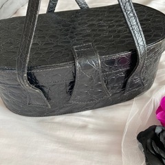 鏡付きバックとビンテージ布花の画像
