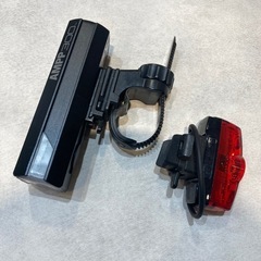 ⭕️ 自転車　LED キャットアイ　前後セット　の画像
