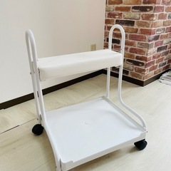 【フット台のみの場合¥1800】【掲載は9月末まで】【美品】セブンビューティー ネイル フット台 フットバスボウル付き 白 高さ調節 たらい フットネイル 足置きの画像
