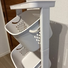 洗濯物かご　ランドリーバスケットの画像