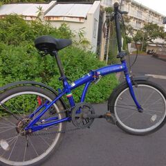 ２０インチの折り畳み自転車です。の画像