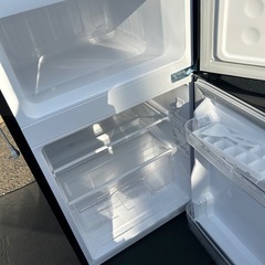 2024年製　MAXZEN 85L ブラック冷蔵庫 JR085HM01WH/GRの画像