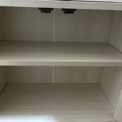 食器棚の画像