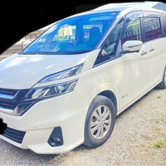 日産セレナの画像