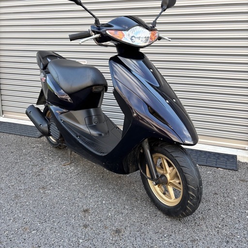 4262.スポーティーモデル　Z4（後期）　シート新品　千葉県柏市　即日配送、自走引き取りも可能