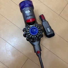 ダイソン　掃除機の画像
