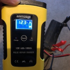 ⭕️自動車バッテリー充電器🔋の画像