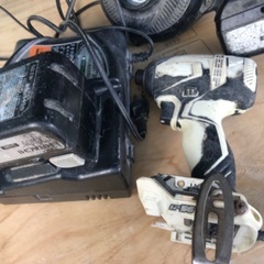HITACHI インパクトドライバー+ブロワーの画像