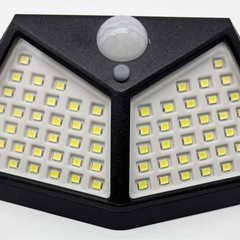 未使用◆LEDソーラー充電センサーライト◆広範囲４面の画像