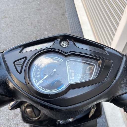 4267.人気小型　シグナスX 3型　バッテリー、シート新品　千葉県柏市　即日配送、自走引き取りも可能