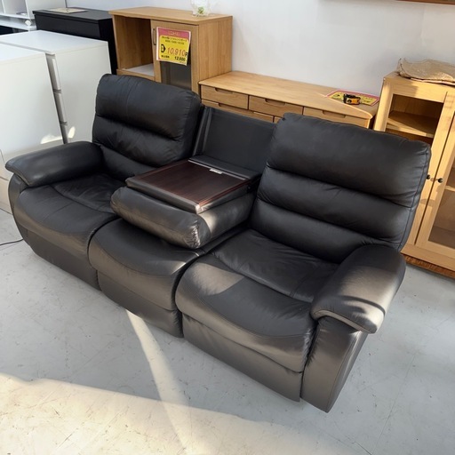 【超美品‼️】定価149,900円♪ ニトリ 210cm幅3人掛け電動リクライニングソファ 中央センターテーブル レザー 本革製ダークブラウン♪