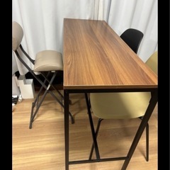 ダイニングテーブル、カウンターテーブルの画像