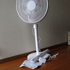 リビング 扇風機 DCファン dcモーター サーキュレーター 上下左右首振り 高さ3段調節可能 パワフル送風 リモコン付き の画像