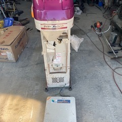 穀物乾燥機、農機具、フォークリフト、ユンボ高く買取致しますの画像