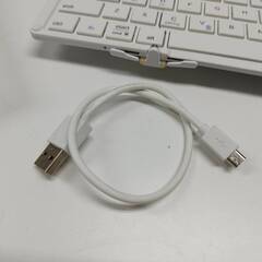 【良品】TENPLUS 3E-BKY7-WH テンキー付き3つ折りモバイルキーボードの画像
