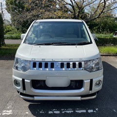 ディーゼルターボ 4WD 8人乗り デリカD5の画像