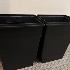 ニトリペダル式ゴミ箱 黒 45Lの画像