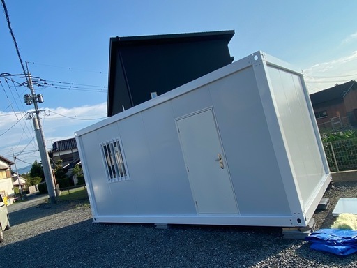 福岡市内展示物あり、見学可能　プレハブハウス3×6 物置きコンテナハウスガレージ
