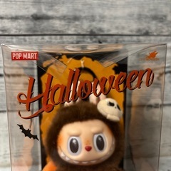 ポップマート LABUBU ハッピーハロウィンパーティーシリーズ おすわりパンプキンビニールぬいぐるみペンダントの画像