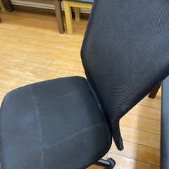 オフィスチェアーの画像