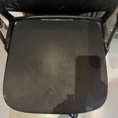 VITRA　Meda Chair　椅子をお譲りしますの画像