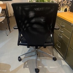 VITRA　Meda Chair　椅子をお譲りしますの画像