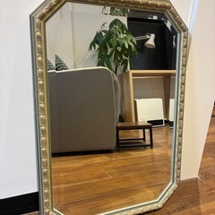 八角形 金属製 置き鏡の画像