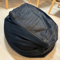 人をダメにするソファの画像