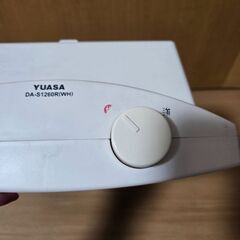 V580 ユアサ セラミックヒーター ホワイト DA-S1260R 足元 暖房の画像