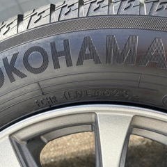 スタッドレスタイヤホイール．175/70/R14．の画像