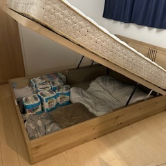 クイーンベッドの画像
