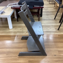 【STOKKE】ベビーチェア トリップトラップ グレー 現行モデル　入荷しました！の画像