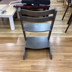 【STOKKE】ベビーチェア トリップトラップ グレー 現行モデル　入荷しました！の画像