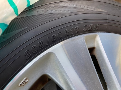 ホンダ純正16インチアルミ⭐️5穴⭐️205/60R16⭐️ヨコハマタイヤ⭐️ブルーアース⭐️8分山⭐️4本セット⭐️RK6ステップワ