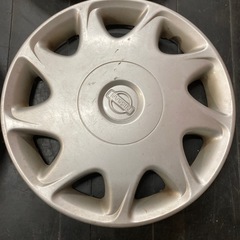 NISSAN 13インチ　ホイールキャップの画像