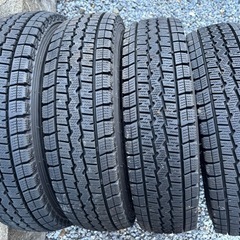 
軽トラ　スタッドレスDUNLOP WINTER MAXX for VAN 145R12 6PR LTの画像