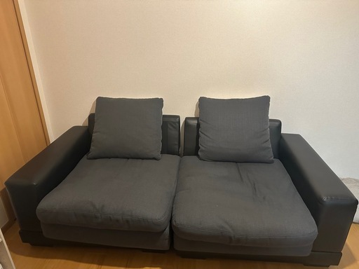 ニトリの3人掛けソファー