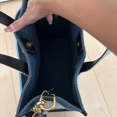 coachショルダーバッグの画像