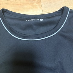 adidas イエロートップス & g.u.sports ブラックMサイズの画像