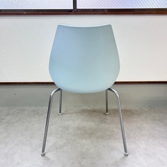 神戸市内✨️ Kartell MAUI ライトブルー チェア  の画像