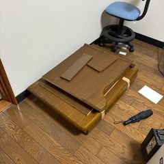 引越しの為学習机差し上げます
の画像